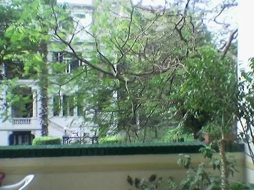 May Fair Hostel