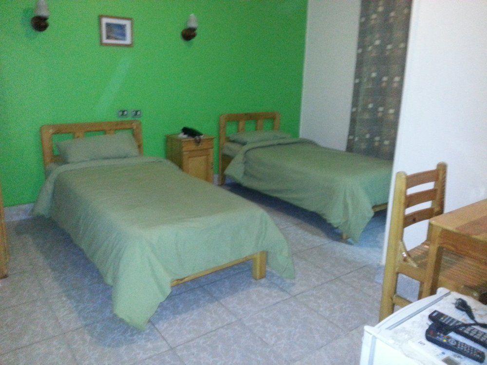 May Fair Hostel *