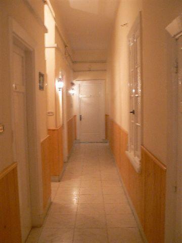 May Fair Hostel *