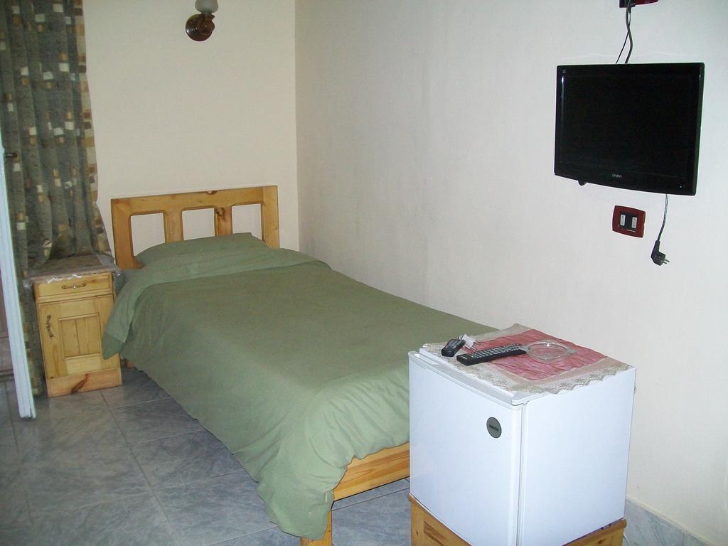 Hostel May Fair