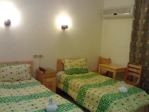 Hostel May Fair